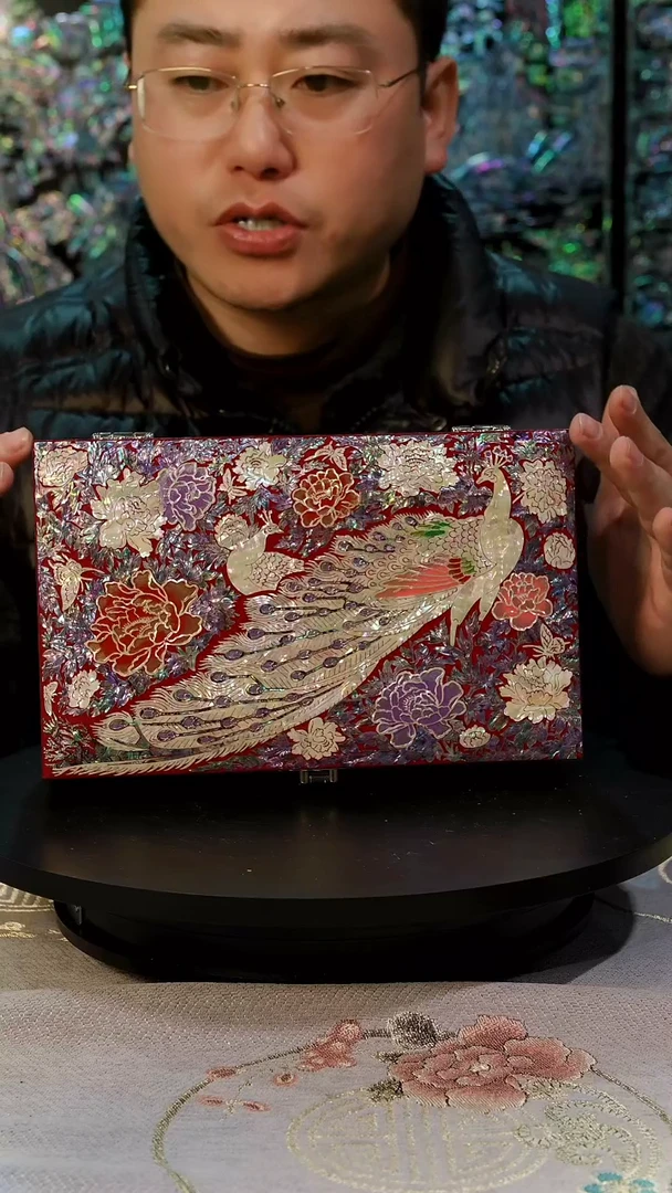 中号红底全满螺·弘贝雅螺钿漆器文化馆