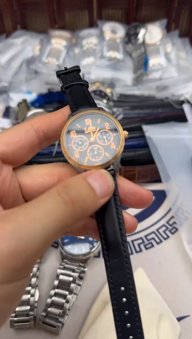 微瑕库存女士腕表一物一拍