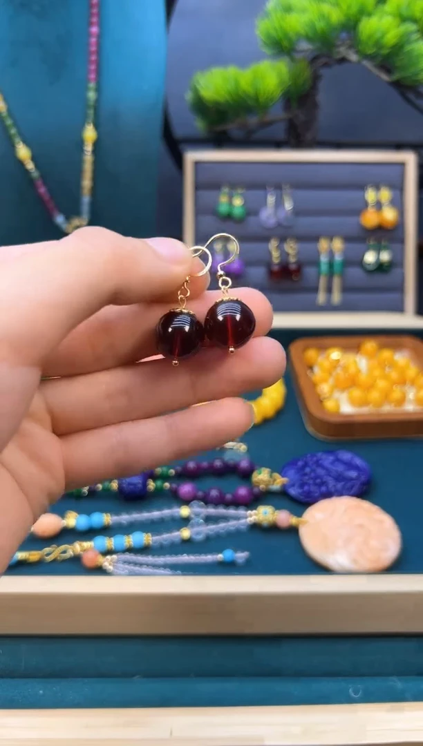 【闪购商品】血珀耳饰14K金镶嵌E329