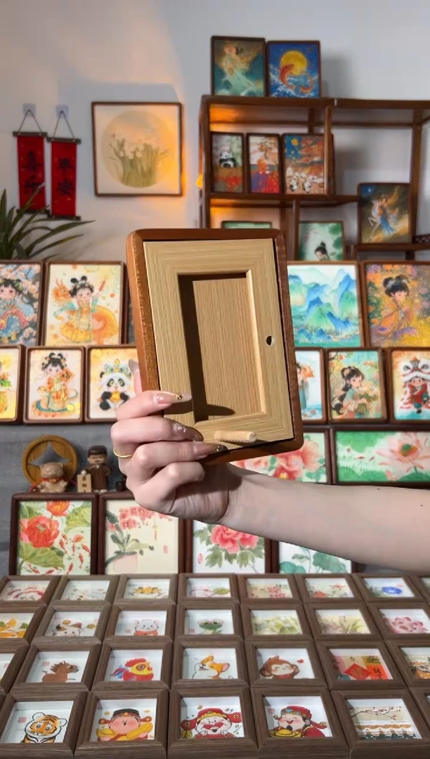 【闪购商品】国画手绘国画 画框 6寸花梨