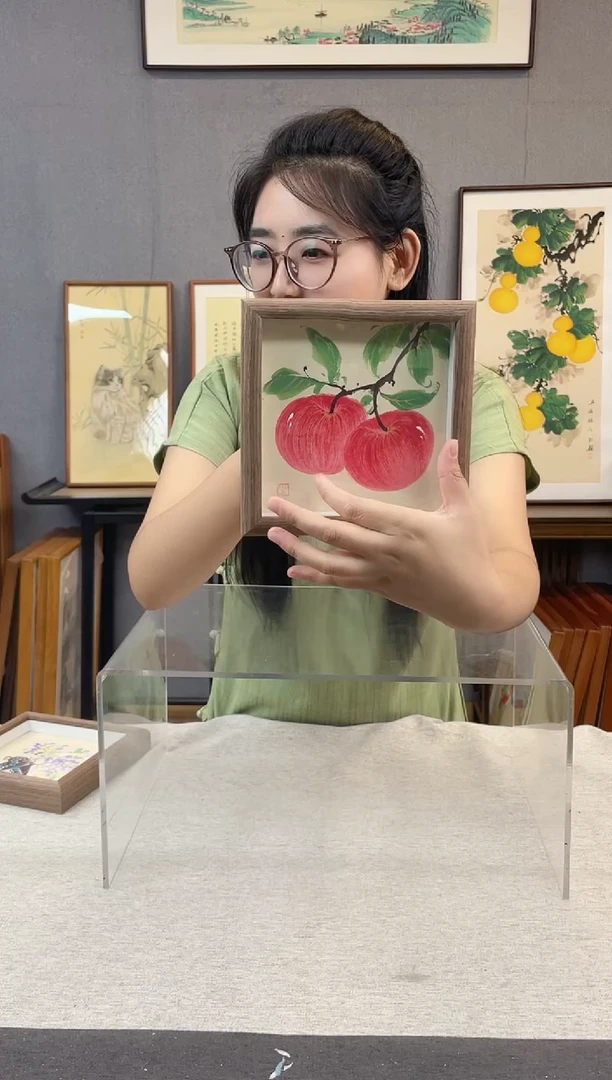 国画纯手写带框作品-15*15 苹果