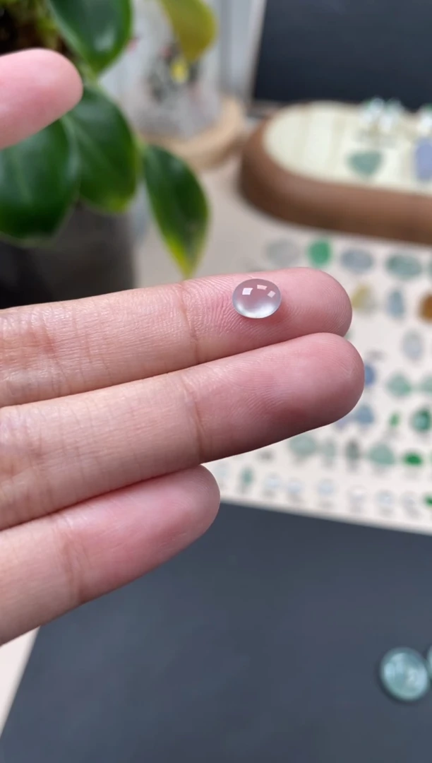 【闪购商品】翡翠颈饰未镶嵌翡翠冰种蛋面