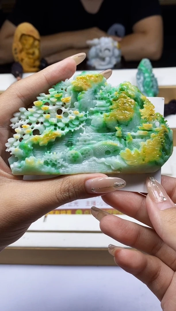 颈饰未镶嵌翡翠翡翠A货