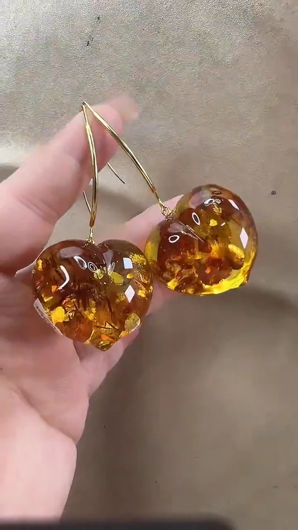 琥珀颈饰未镶嵌耳环