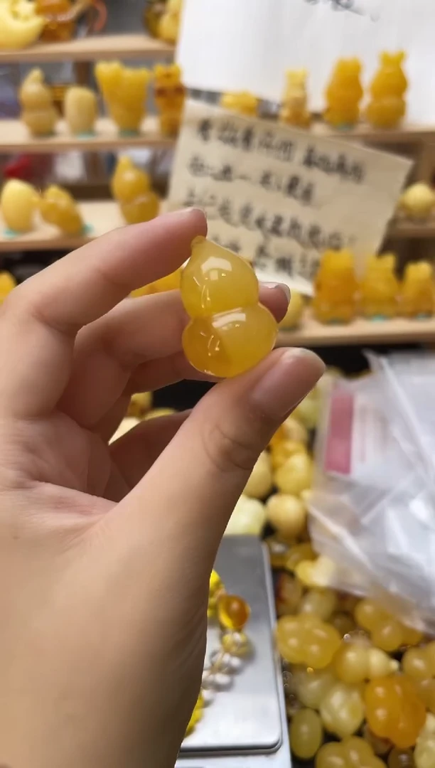 琥珀未镶嵌珠宝奇石145琥珀蜜蜡微瑕