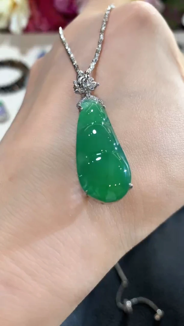 吊坠(不含链)18K金镶嵌翡翠z75