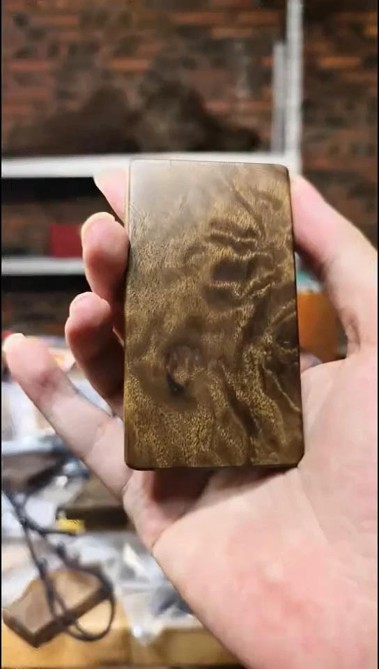 金丝楠无事牌手把件