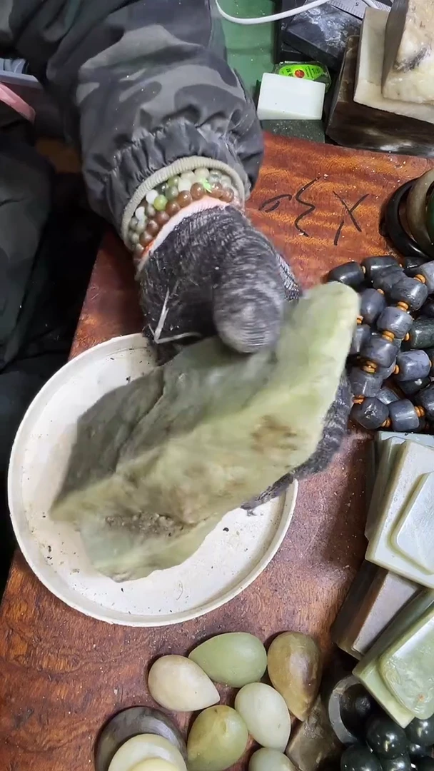 未镶嵌和田玉珠宝半成品1