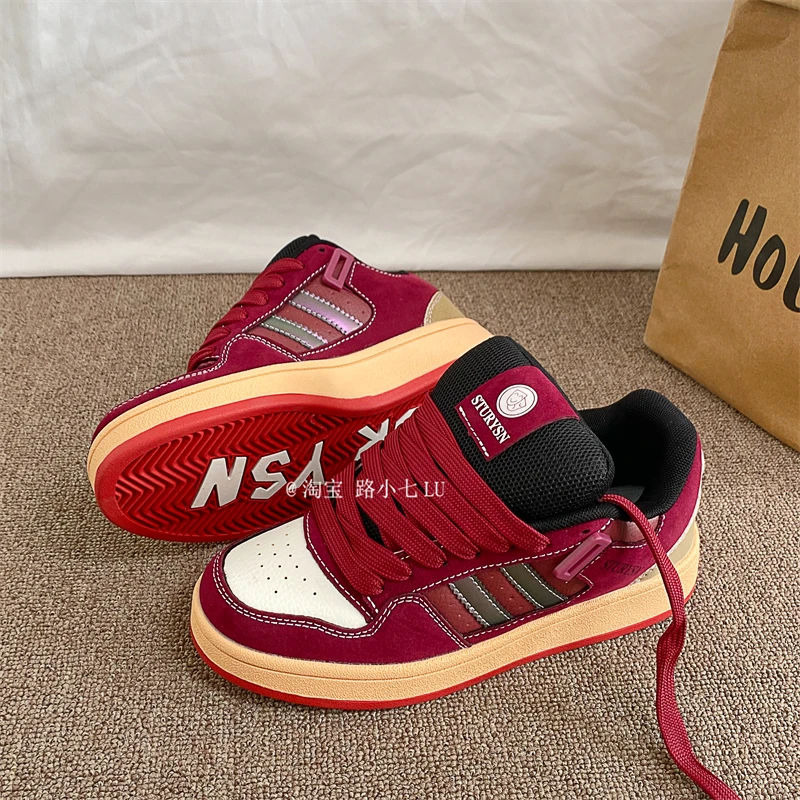 复古酒红配色面包鞋女ins潮2025夏季新款韩版小众百搭休闲板鞋子