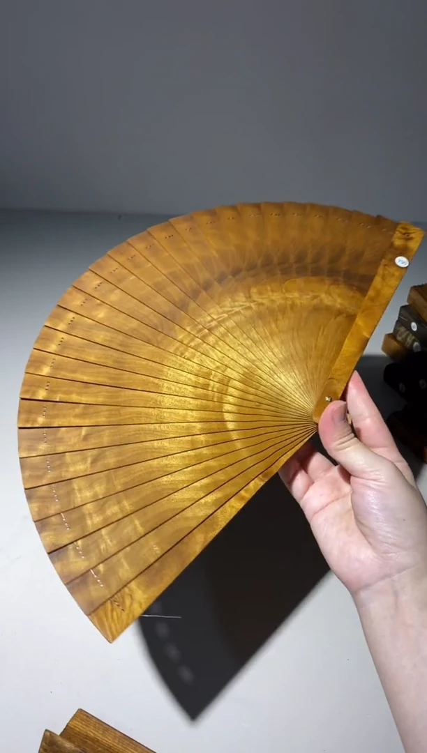 金丝楠21厘米金丝楠木小叶桢楠扇790