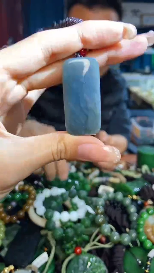 未镶嵌和田玉挂件1