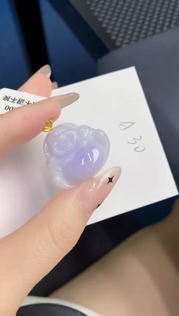 颈饰18K金镶嵌翡翠缅甸天然翡翠A货
