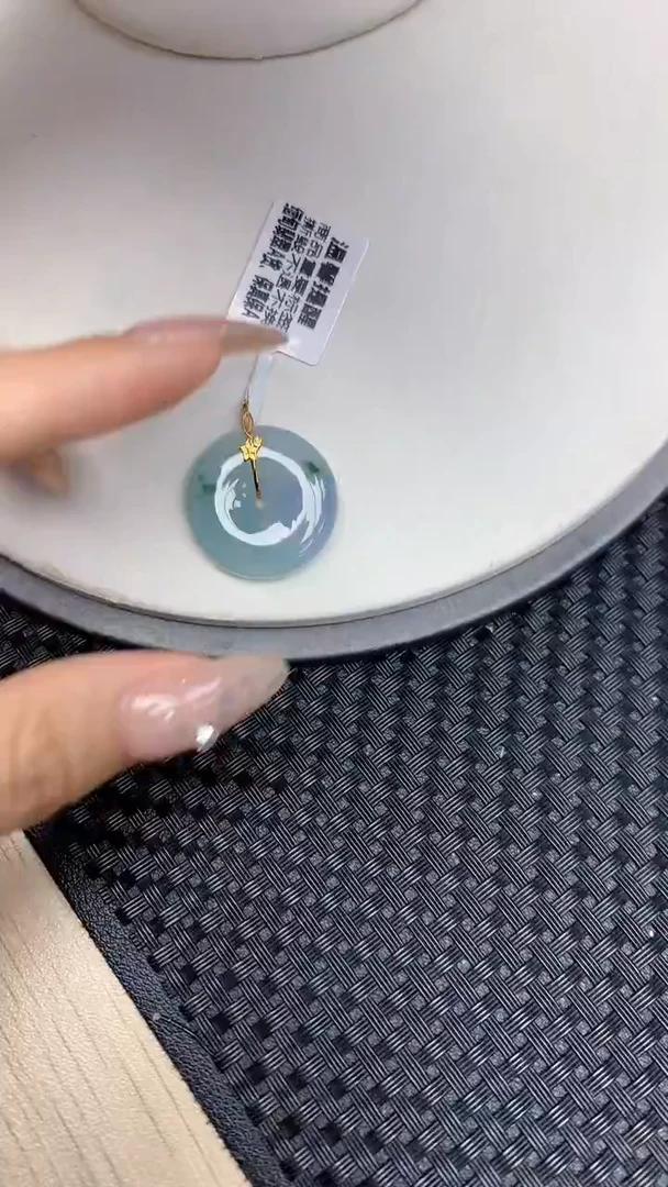 颈饰18K金镶嵌翡翠天然缅甸翡翠a货百元以上9元证书费自理