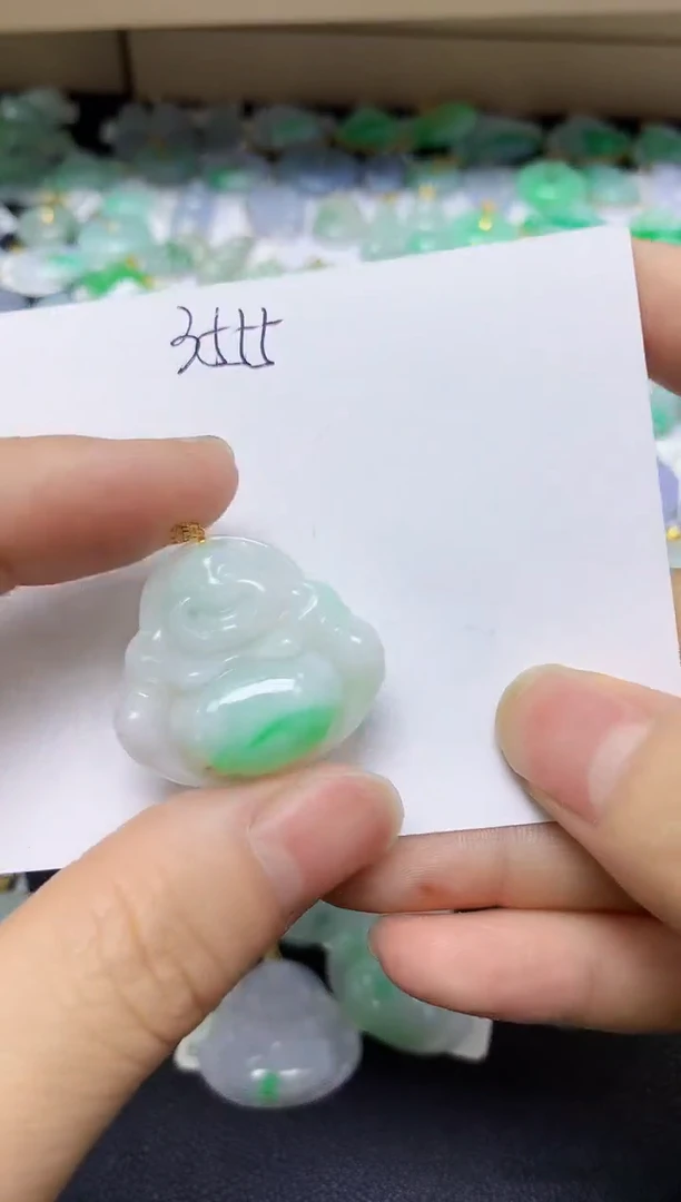 翡翠未镶嵌颈饰 天然缅甸翡翠A货