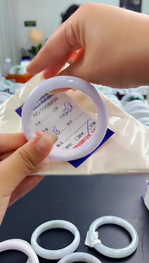 翡翠手镯未镶嵌天然缅甸A货翡翠