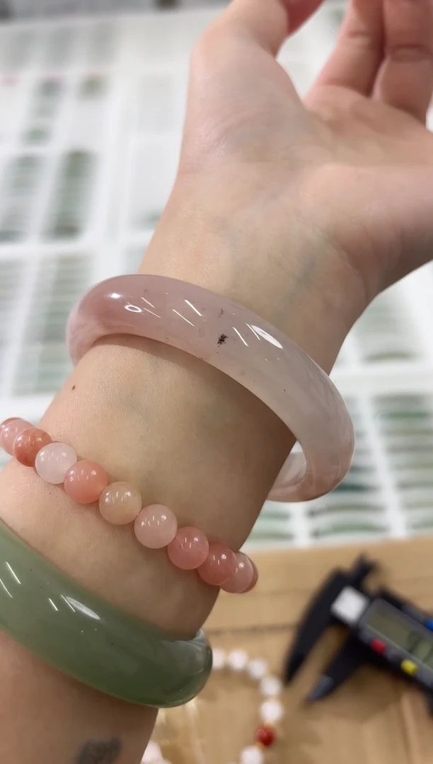 未镶嵌手镯石英质玉99-56Z