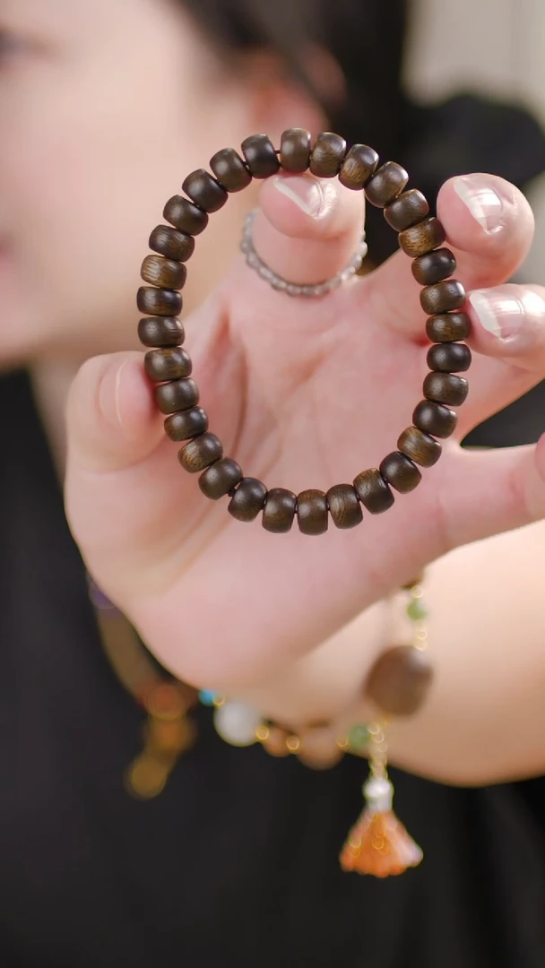 （苹果珠-全沉水白奇楠单圈0.8）