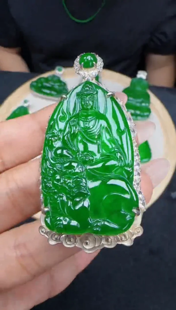 未镶嵌定制翡翠翡翠吊坠114