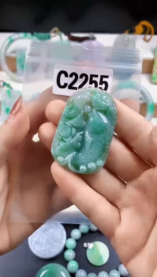 颈饰未镶嵌翡翠天然翡翠吊坠挂件