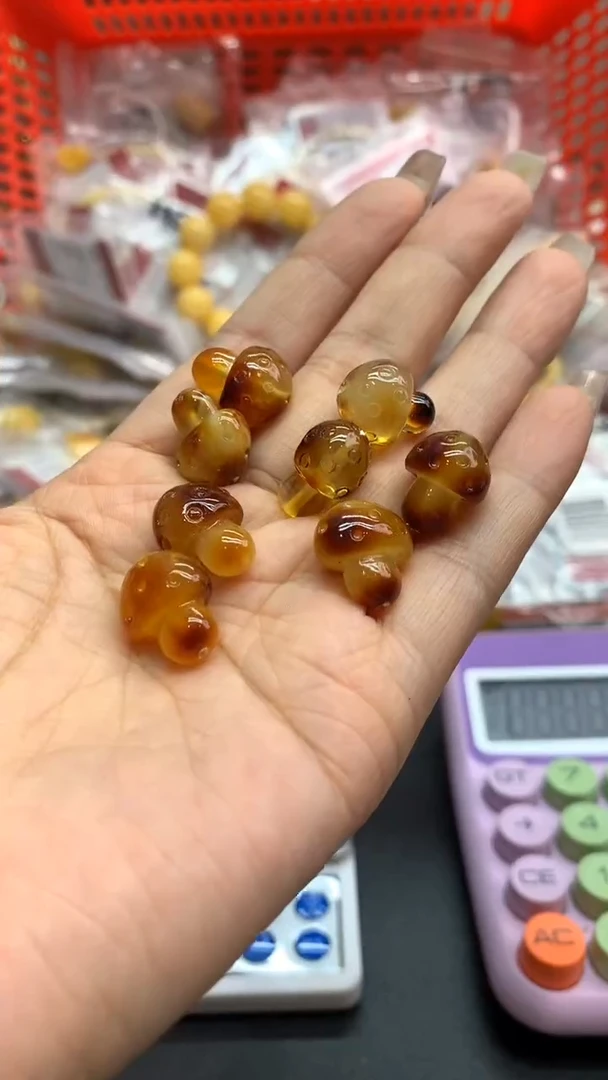 未镶嵌琥珀珠宝奇石2408多样性发其一