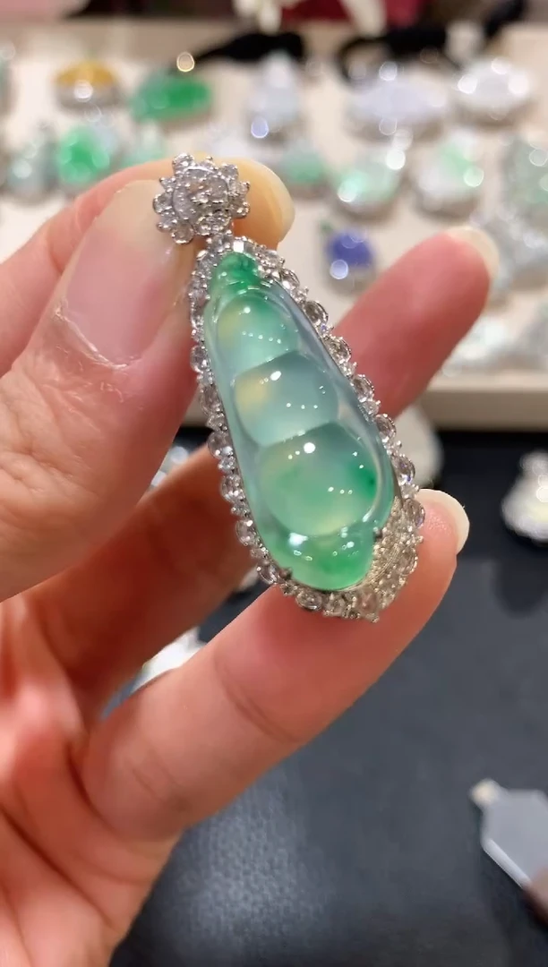 18K金镶嵌戒指翡翠n77