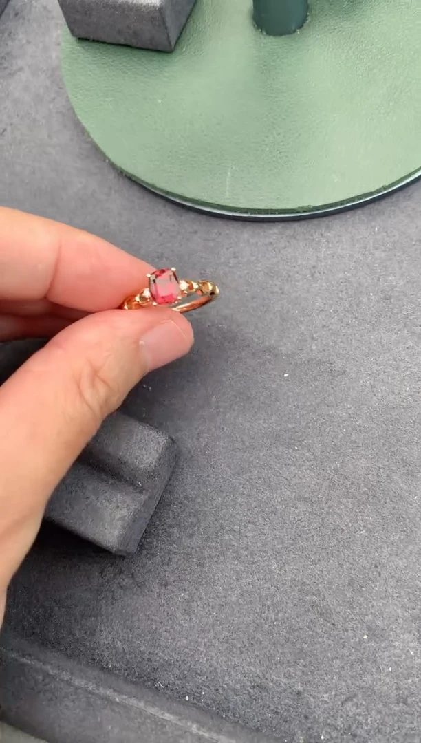 18K金镶嵌戒指碧玺1.07ct 粉碧玺戒指BA