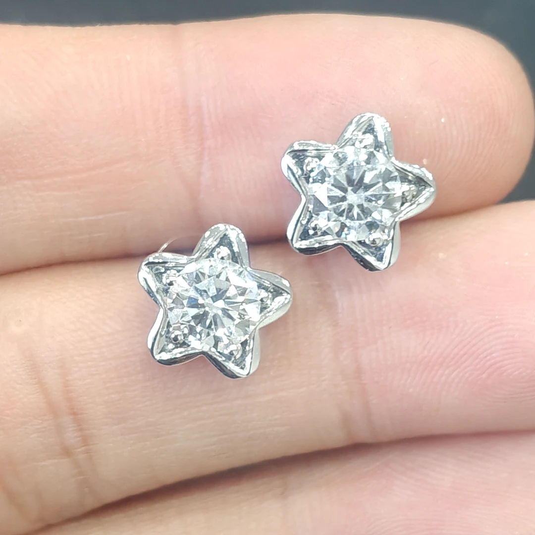 实验室培育钻石18K金培育钻石耳钉星款