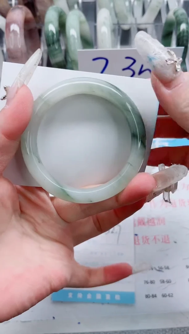 【闪购商品】石英质玉手镯未镶嵌A294-52.7