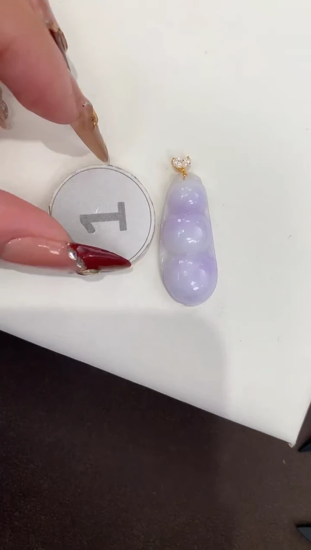 颈饰18K金镶嵌翡翠 天然缅甸a货翡翠