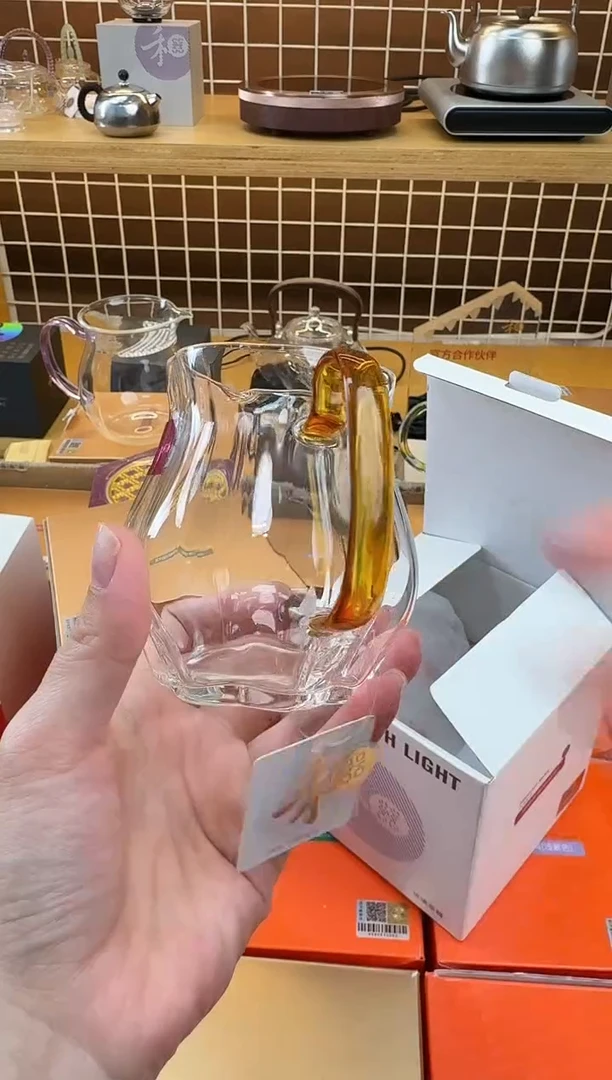 @@禾器晶彩颂妍琥珀