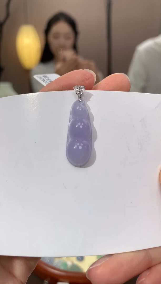 翡翠18K金镶嵌颈饰天然缅甸a货翡翠蓝紫小豆子