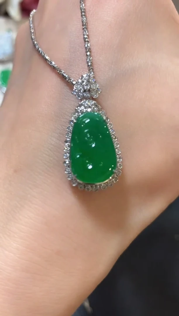 吊坠(不含链)18K金镶嵌翡翠z91