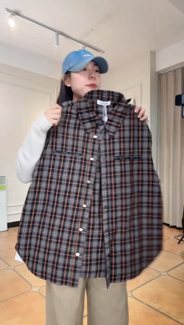 （设计师品牌）橙灰色格子马甲