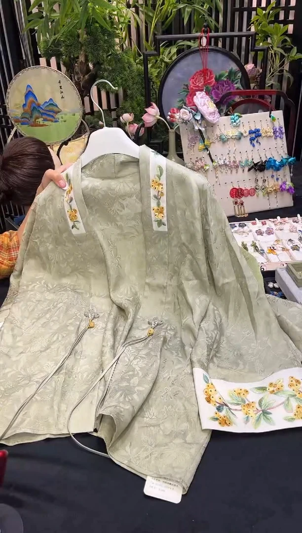 织绣C****.非遗苏绣手工饰品L码