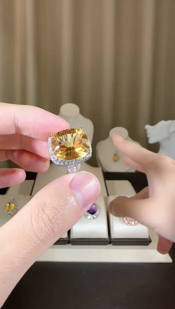 【闪购商品】黄晶戒指银S925镶嵌15*13mm