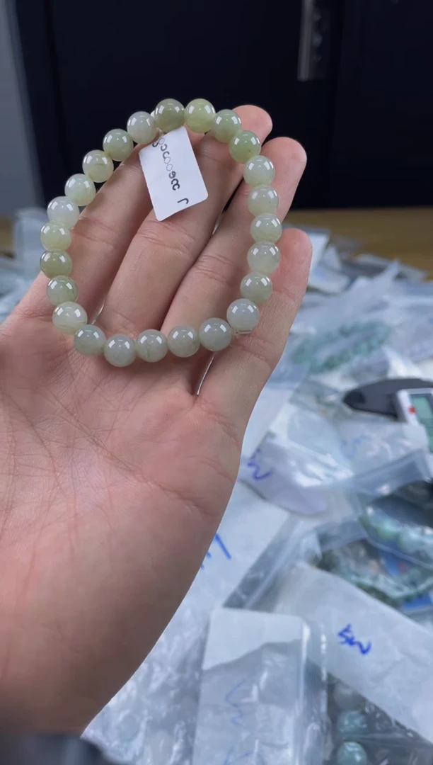 定制翡翠未镶嵌珠串