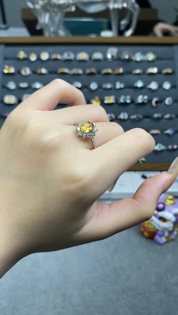 银S925镶嵌戒指黄晶11111111