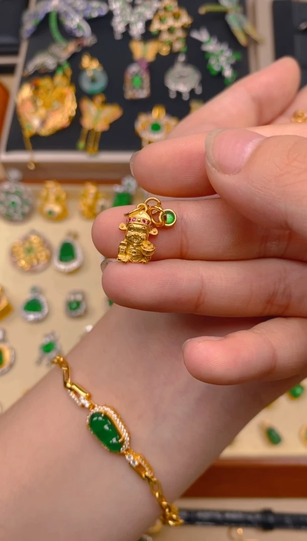 翡翠银S925镶嵌吊坠(不含链)财神滴流