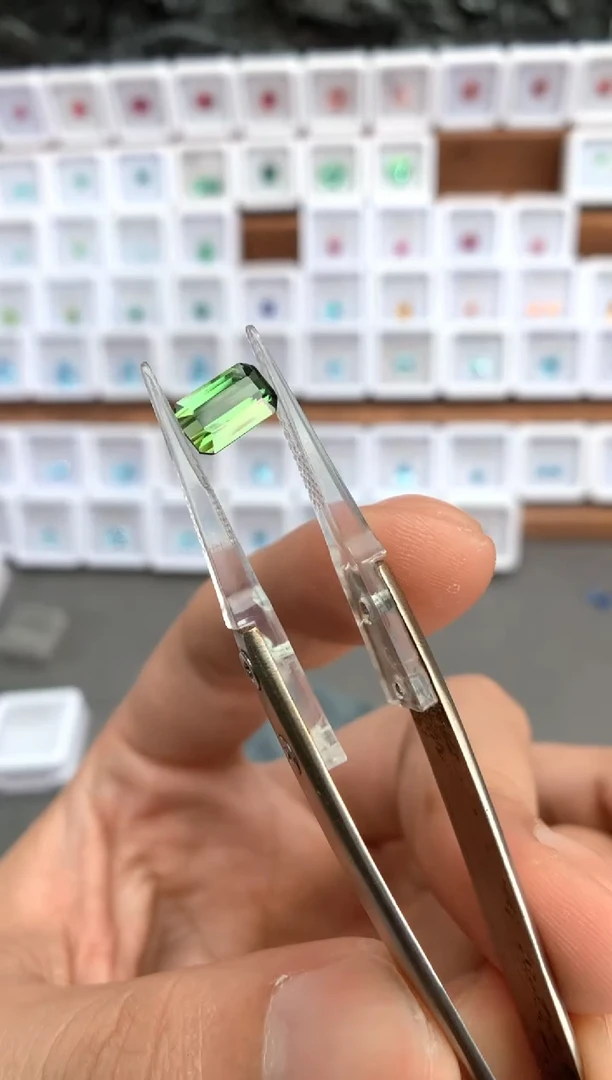定制碧玺裸石未镶嵌1.64ct