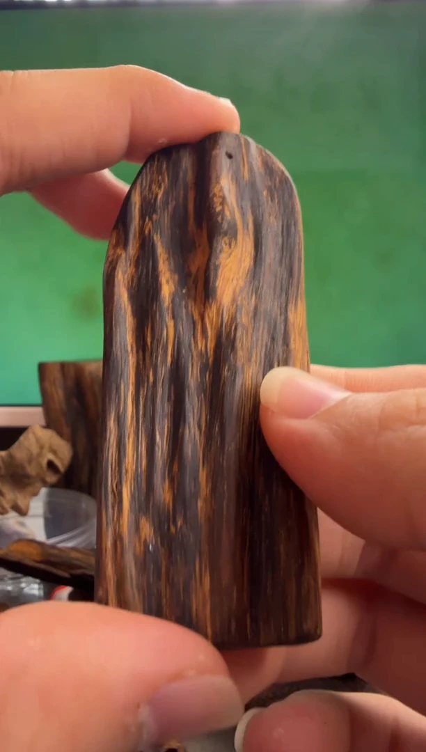 沉香吊坠多样性发一