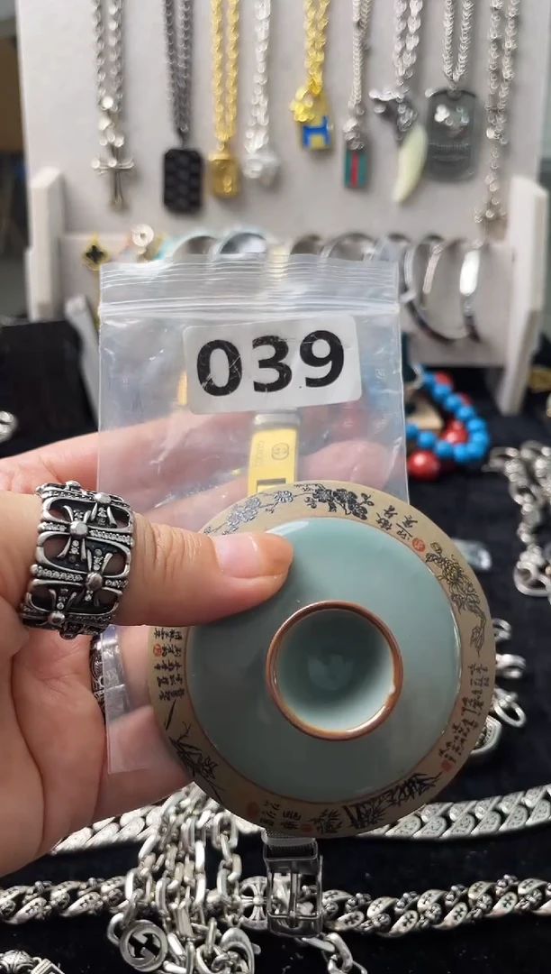 风**人闪购商品如图所示