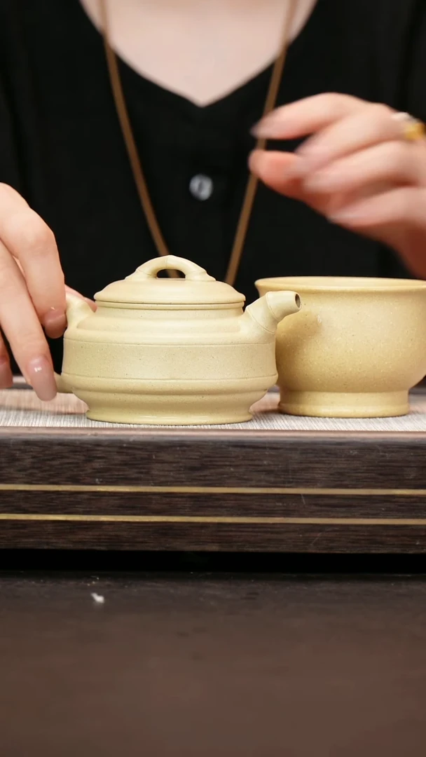 茶壶紫砂本山绿泥  双线竹鼓  ＋将军杯