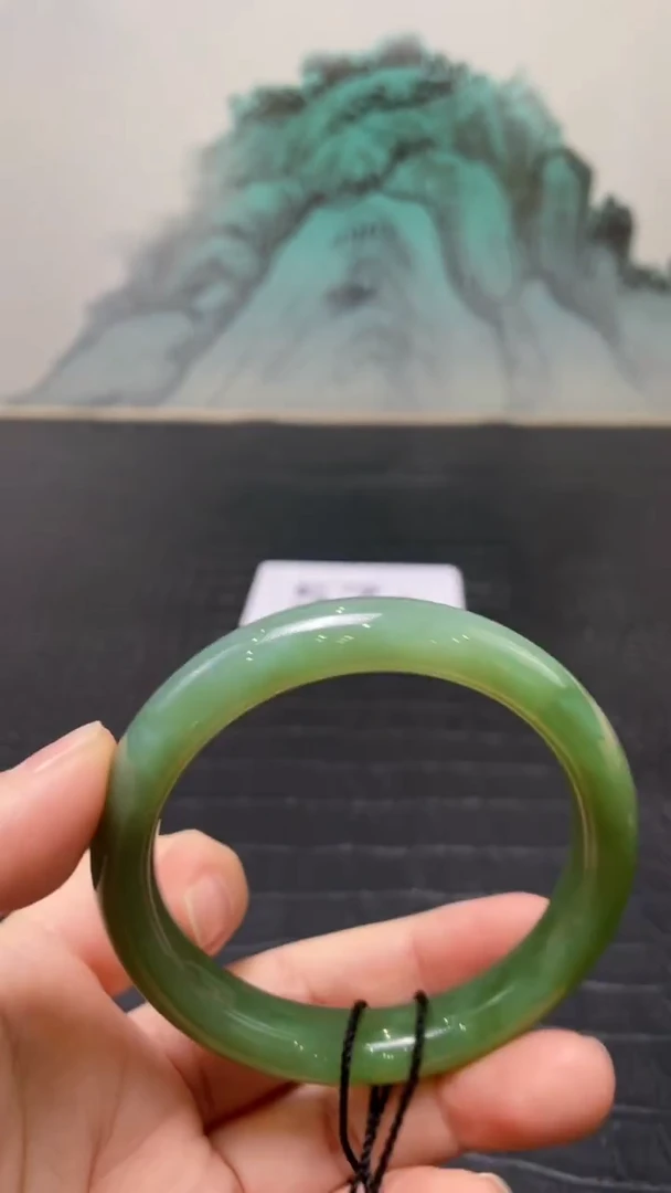 未镶嵌手镯和田玉（碧玉）腹****华57+