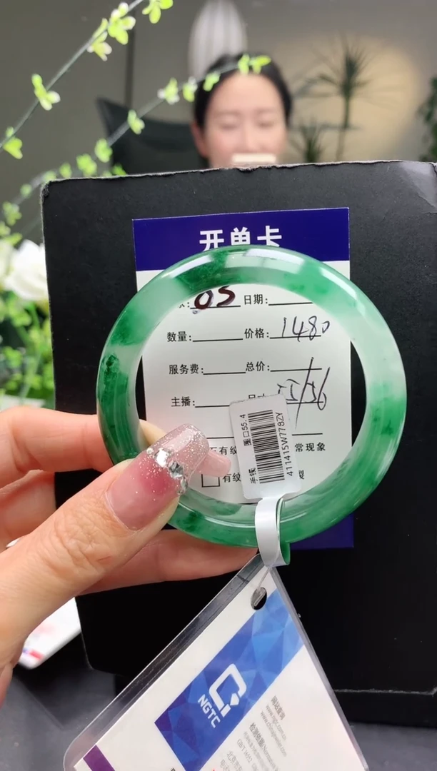 【闪购商品】石英质玉手镯未镶嵌63序号圈口56