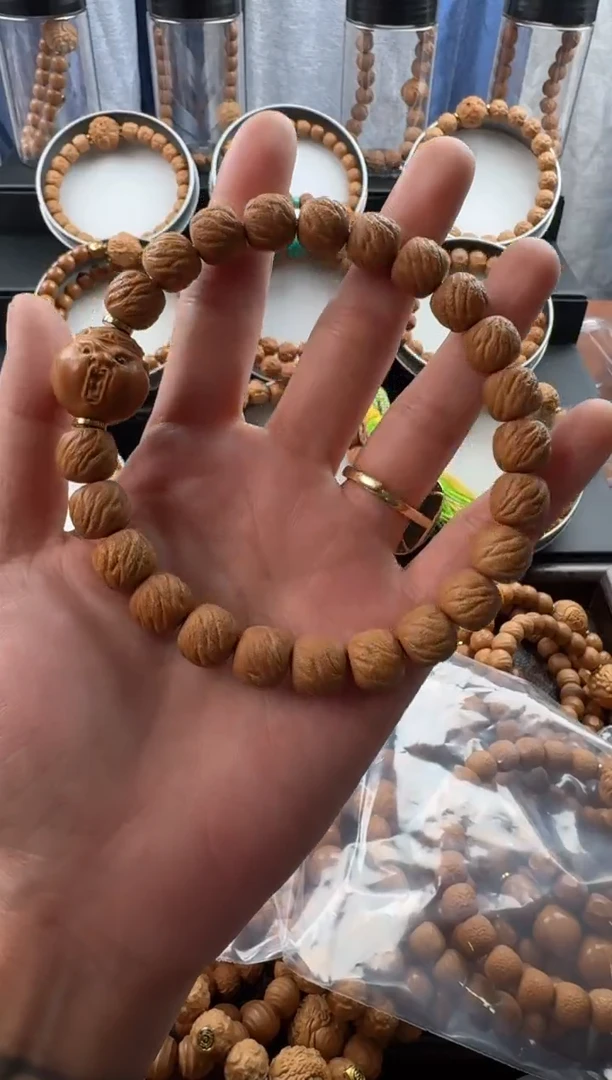 手串猴头核桃苍龙送单颗雕刻瑕疵