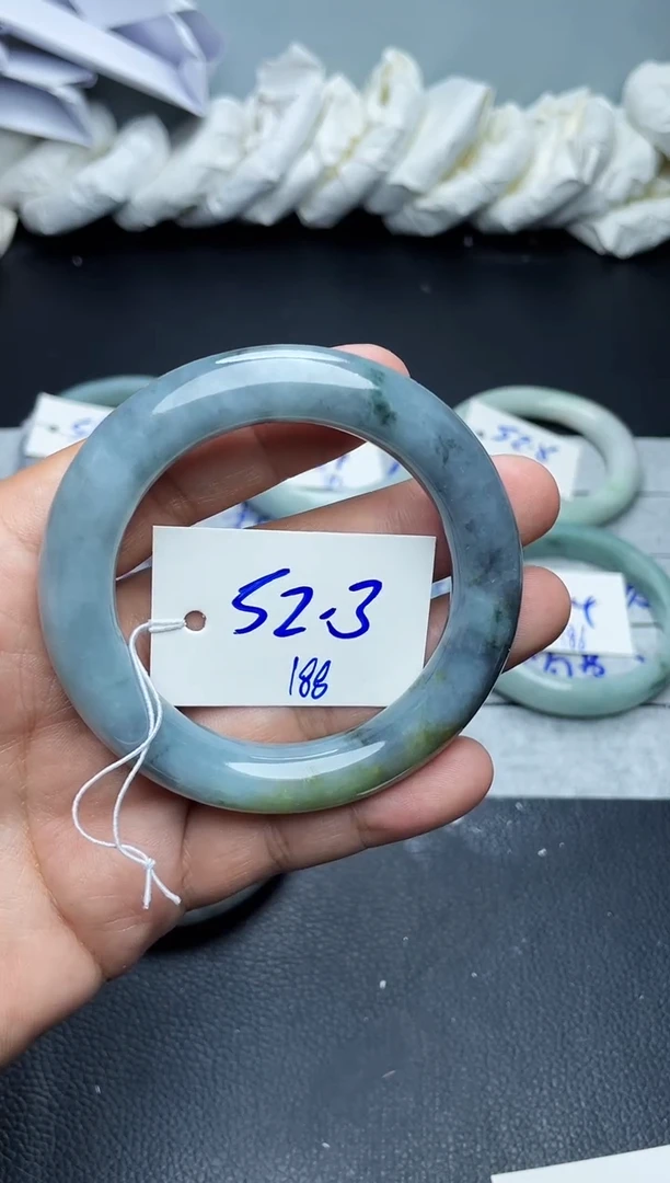 未镶嵌手镯翡翠188