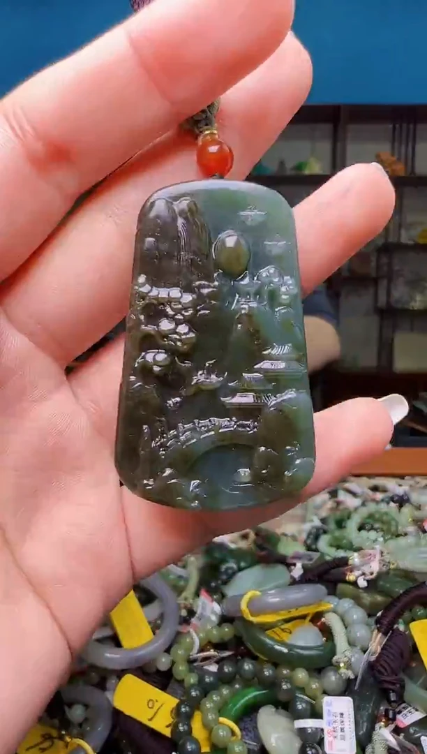 颈饰未镶嵌和田玉1