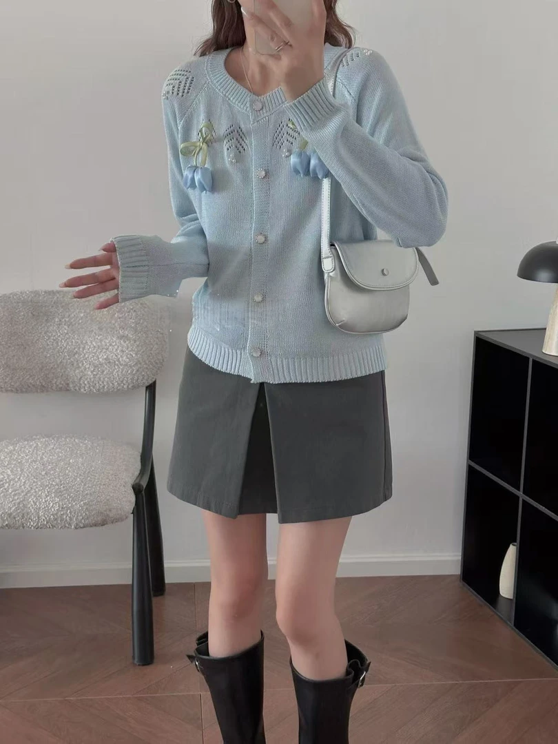 早秋新款圆领插肩袖拼接毛针织衫复古长袖多巴胺穿搭郁金香花朵女