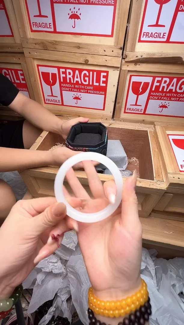 825精品手串 礼盒