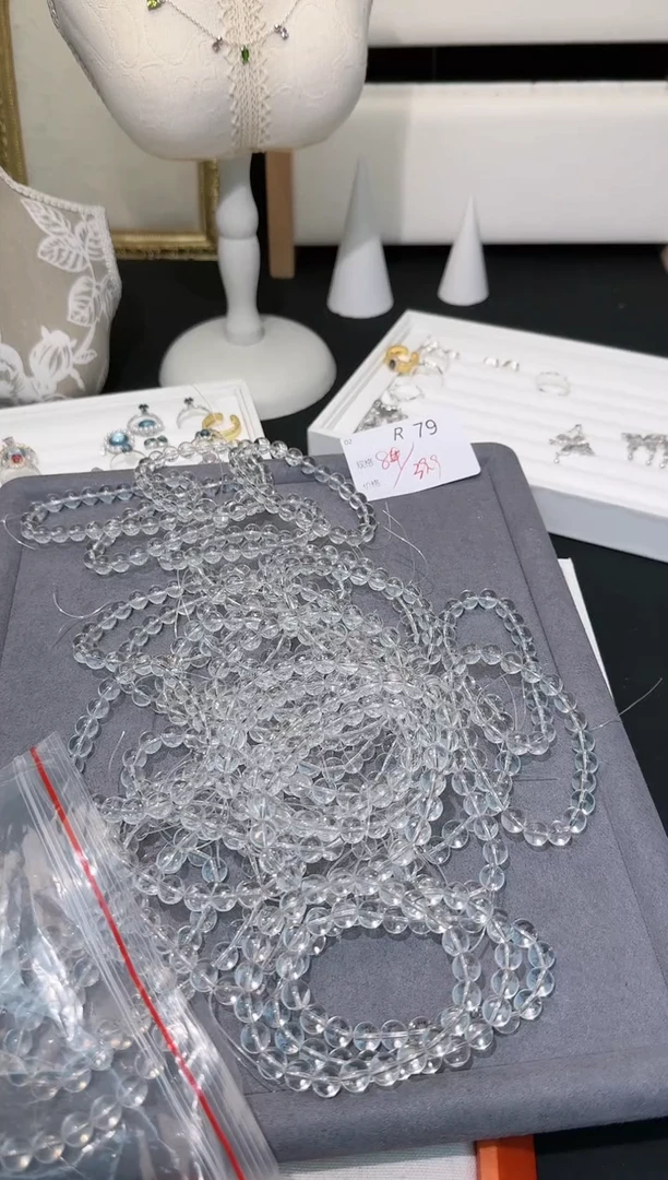 【闪购商品】水晶手串未镶嵌多样性发一R79